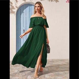 Thanth Off The Shoulder Maxi Dress with Pockets Sm